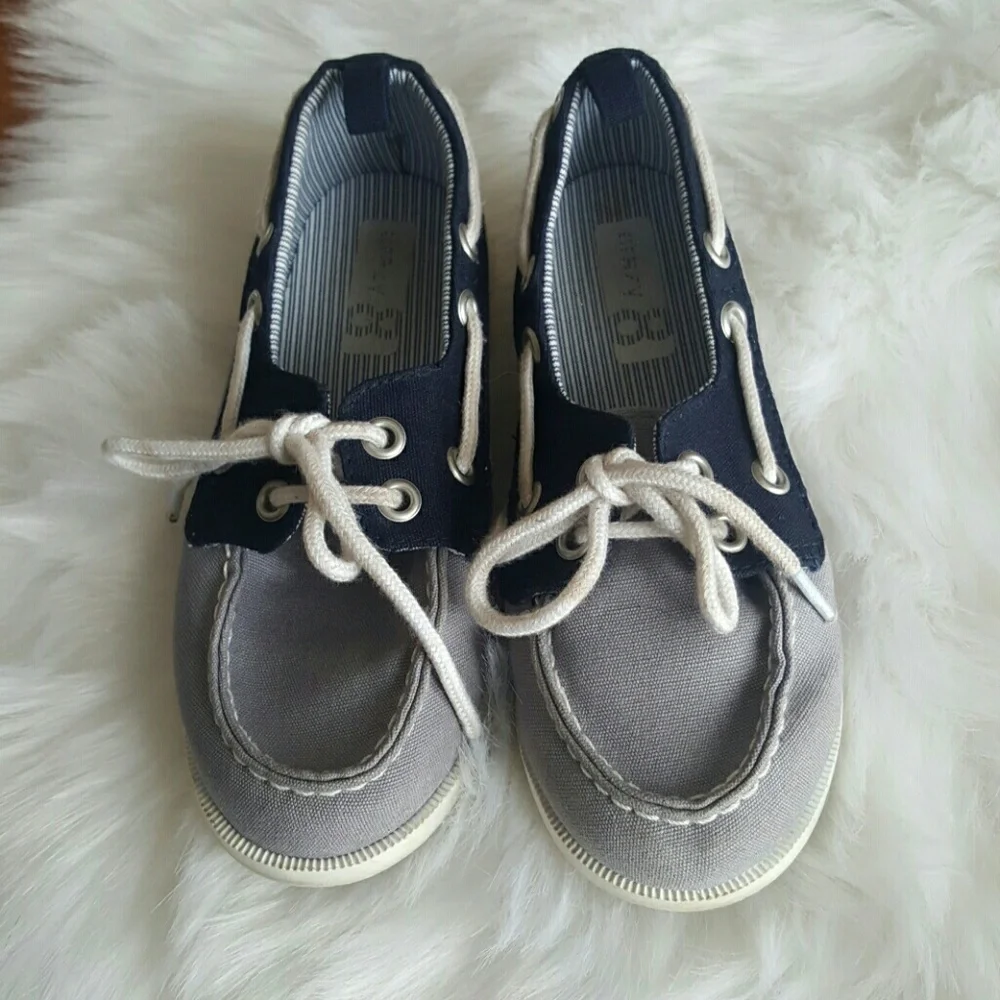 Crazy 8 childrens boat loafer shoes blue white 11